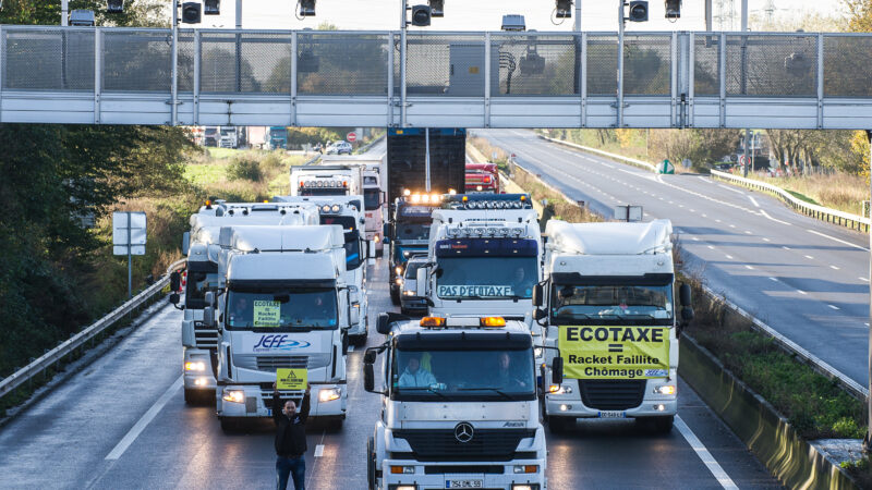 Ecotaxe : le gouvernement veut résilier son contrat avec Ecomouv&rsquo;