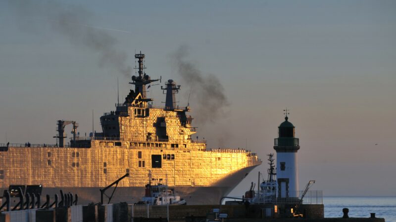 Mistral : confusion autour des dates de livraison