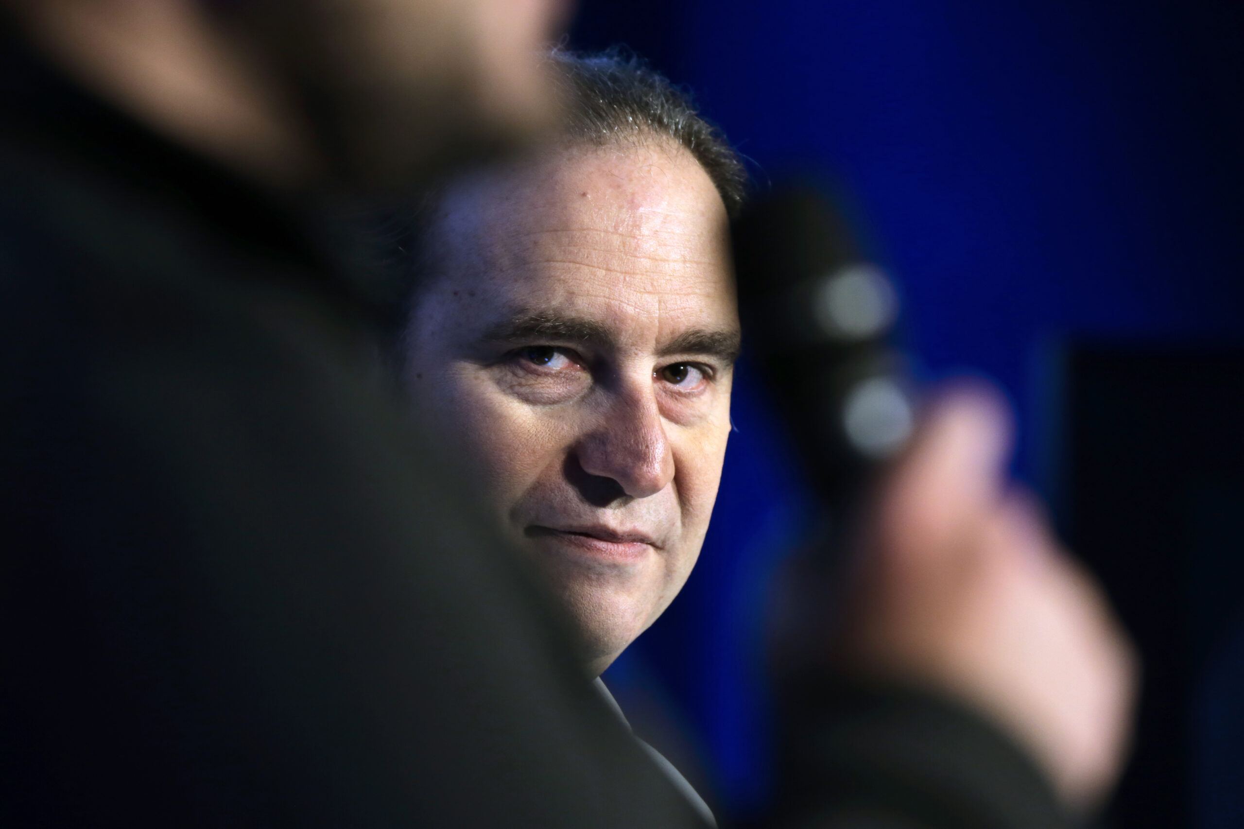 Téléphonie : Bouygues Telecom assigne Free en justice