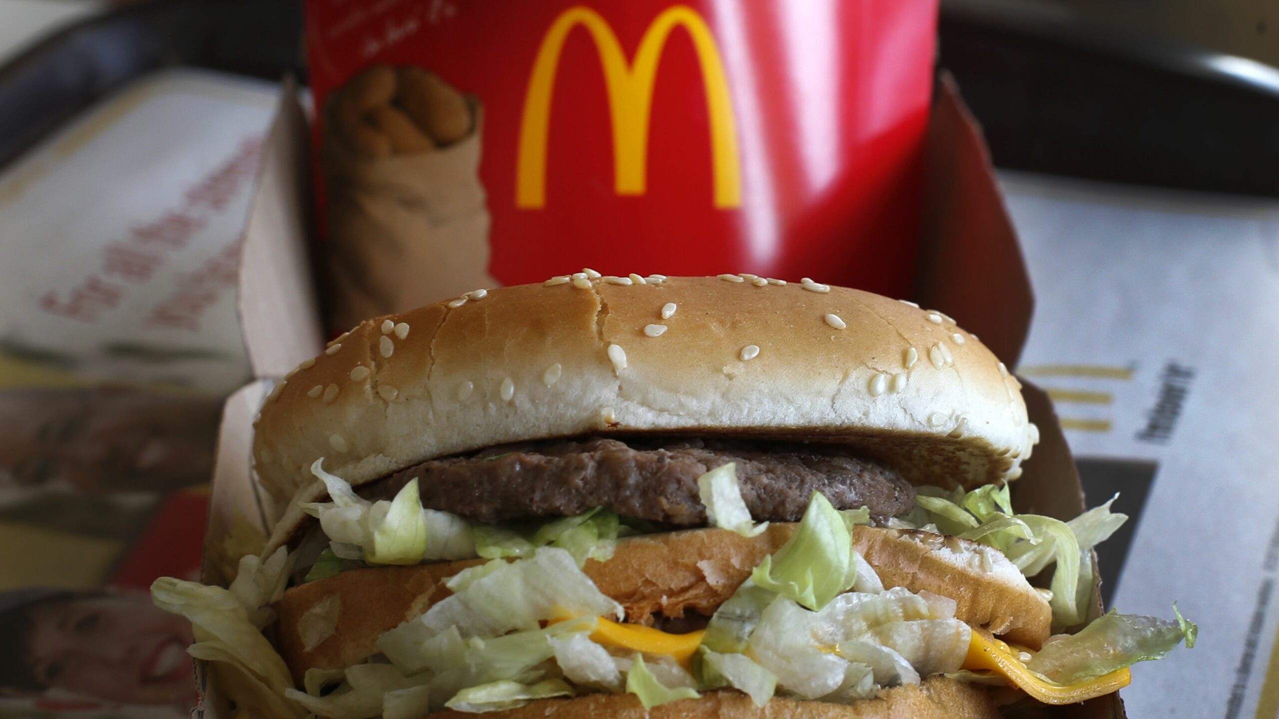 McDonald&rsquo;s annonce son désir de relever le salaire de ses employés