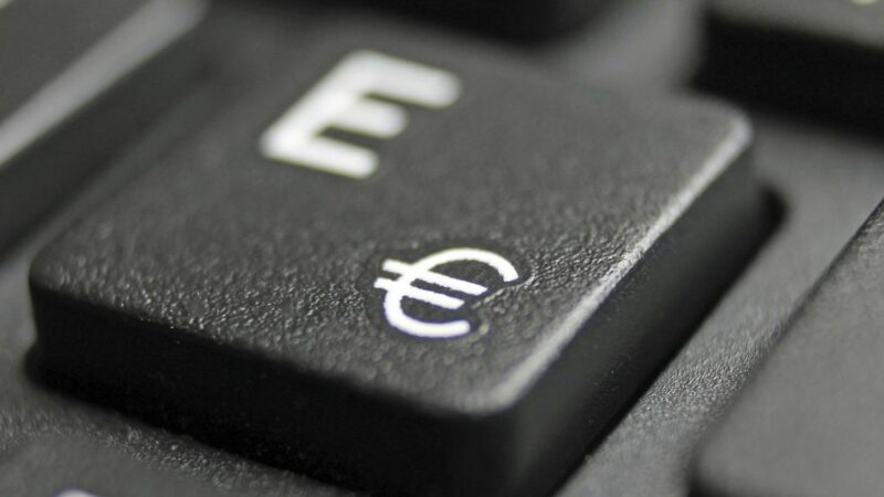 Les banques en ligne resteront les moins chères en 2016