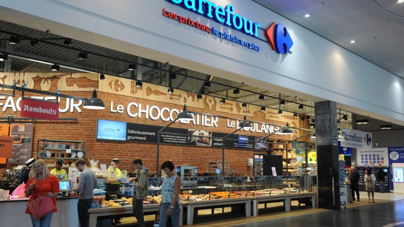 Décrochage important du titre Carrefour