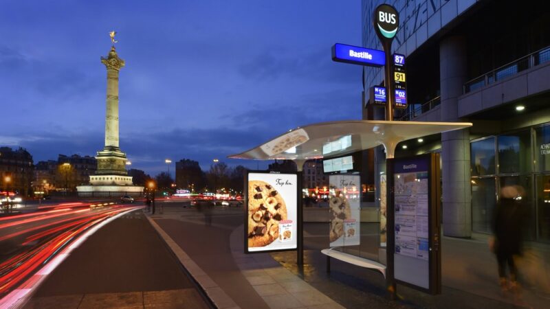 Affichage publicitaire : JCDecaux poussé hors de la capitale par le tribunal administratif de Paris
