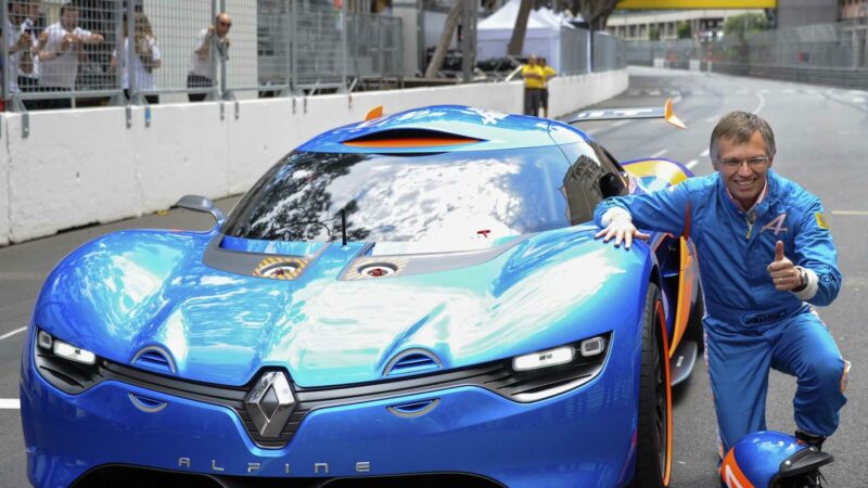 Carlos Tavares, de numéro deux à concurrent