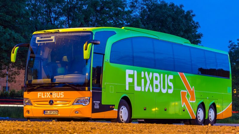 La grève ferroviaire en France a stimulé le marché des bus et du covoiturage