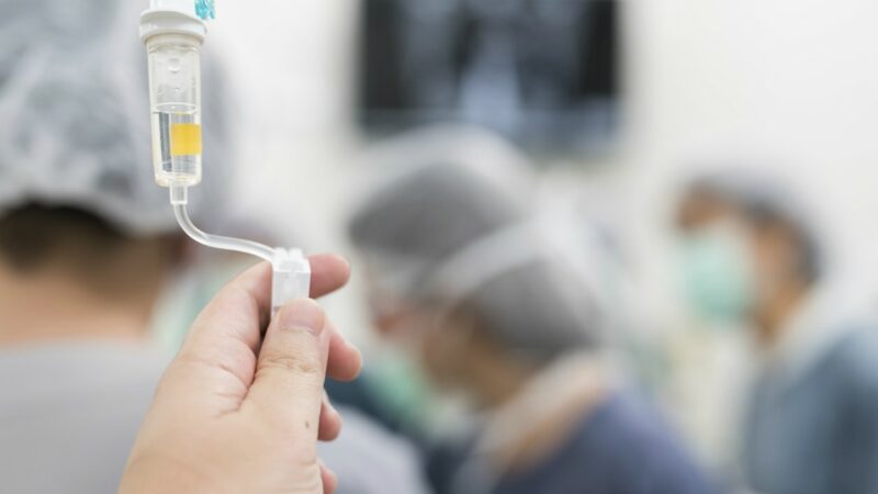 Cancer : des nombreuses études prônent une prise en charge allégée