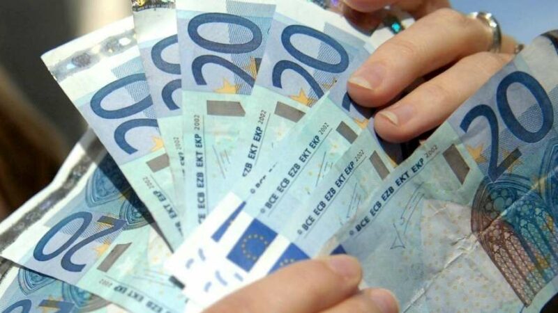 L&rsquo;inflation augmente en France, sous l&rsquo;effet de la hausse des prix des denrées alimentaires et de l&rsquo;énergie