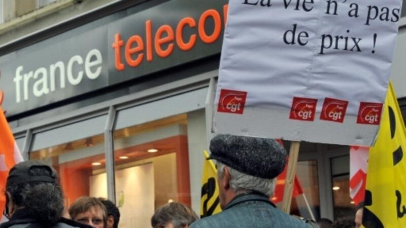 Suicides chez France Télécom : d&rsquo;anciens dirigeants écopent d&rsquo;une peine de prison, la justice reconnaît la notion de « harcèlement institutionnel »