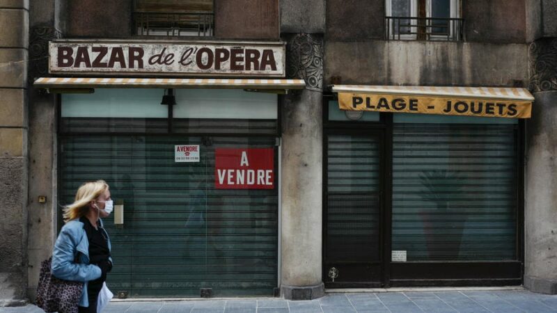 La pandémie de Covid-19 plonge l&rsquo;économie française dans une profonde récession
