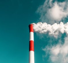 La France pousse les géants de l’industrie à réduire leur empreinte carbone
