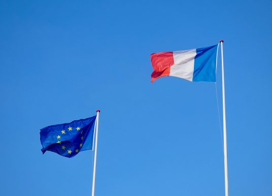 Menace sur l’économie française : une dégradation de la note de crédit par S&P Global est-elle imminente?