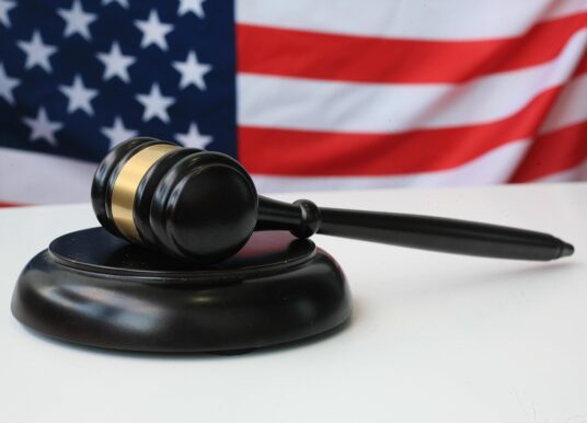 Disney et Universal attaquent Midjourney en justice